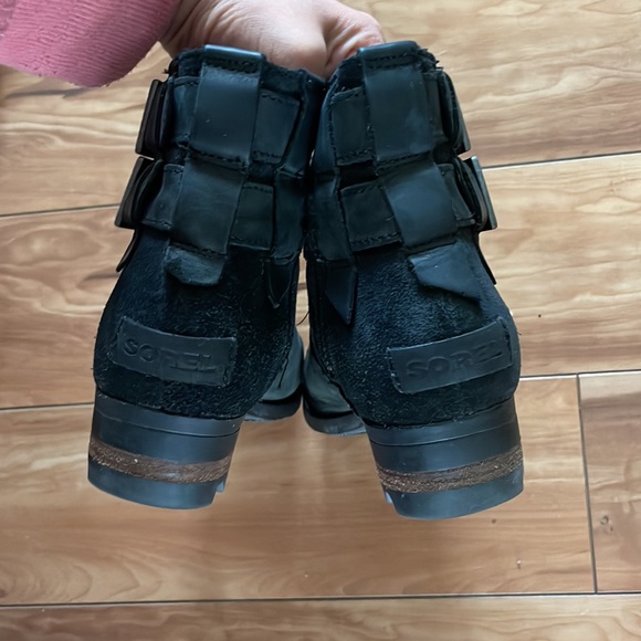 Sorel Lolla booties - Picture 3 of 9